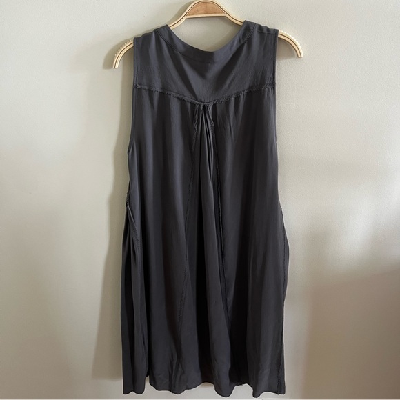 Calypso St. Barth 100% Silk Gray Reverse Seam Fringe Dress Sz‎ M Quiet Luxury - Picture 10 of 10